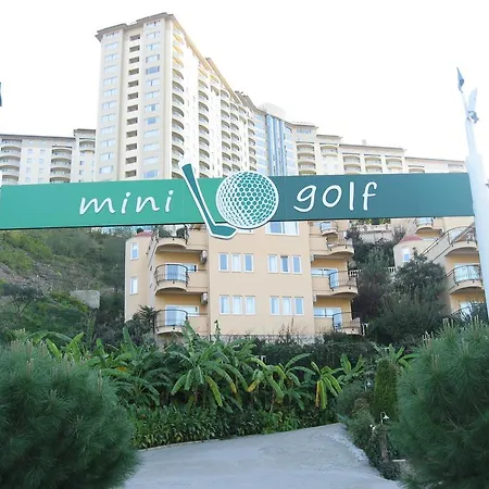 Goldcity Westapartments *